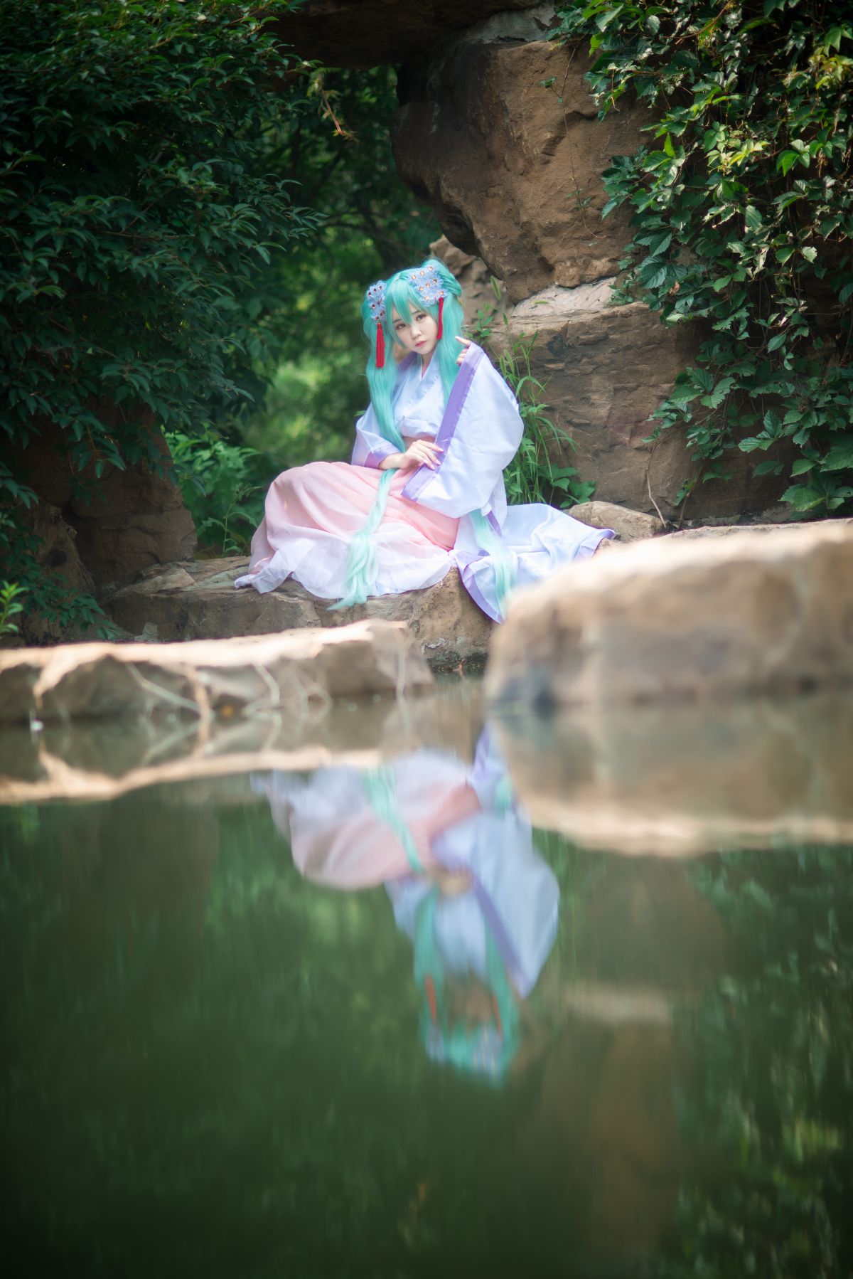 "Vocaloid" Hatsune Mid-Chuẩn Feutnal Mon