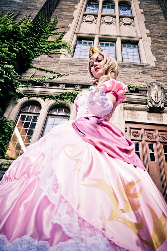 "Super Mario" Princess Brigitte c o s p l a y