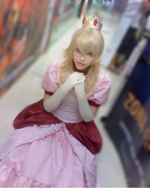 "Super Mario" Princess Brigitte c o s p l a y