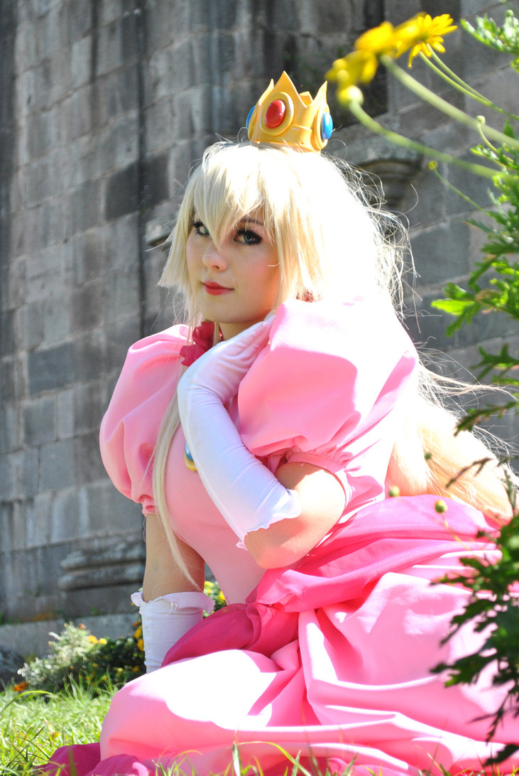 "Super Mario" Princess Brigitte c o s p l a y