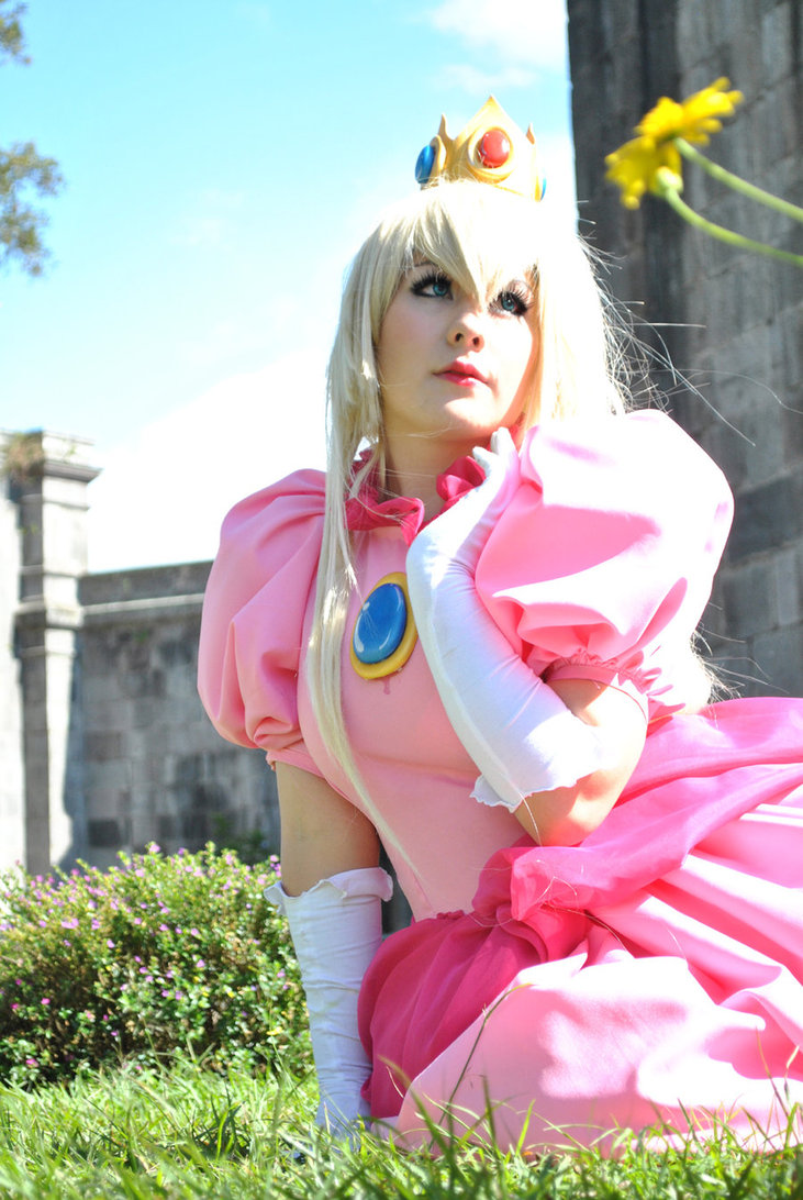 "Super Mario" Princess Brigitte c o s p l a y