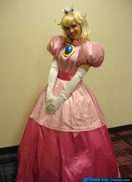 "Super Mario" Princess Brigitte c o s p l a y