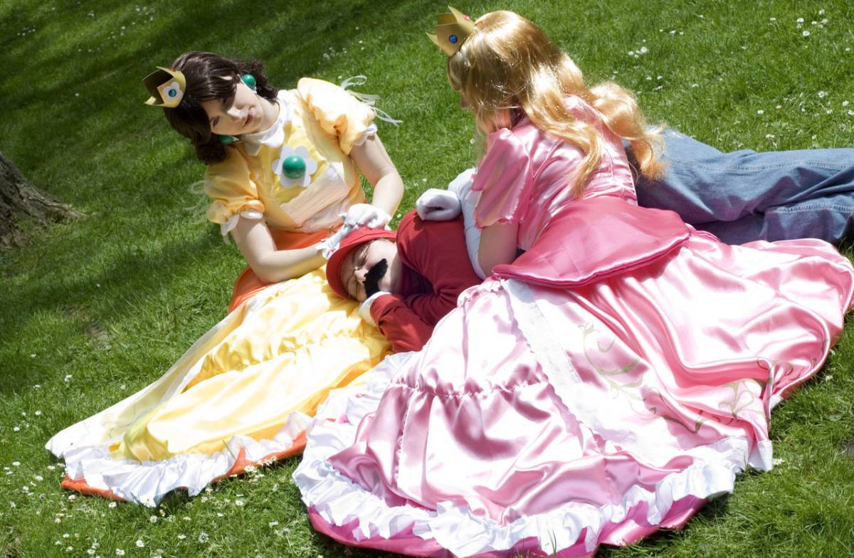 "Super Mario" Princess Brigitte c o s p l a y