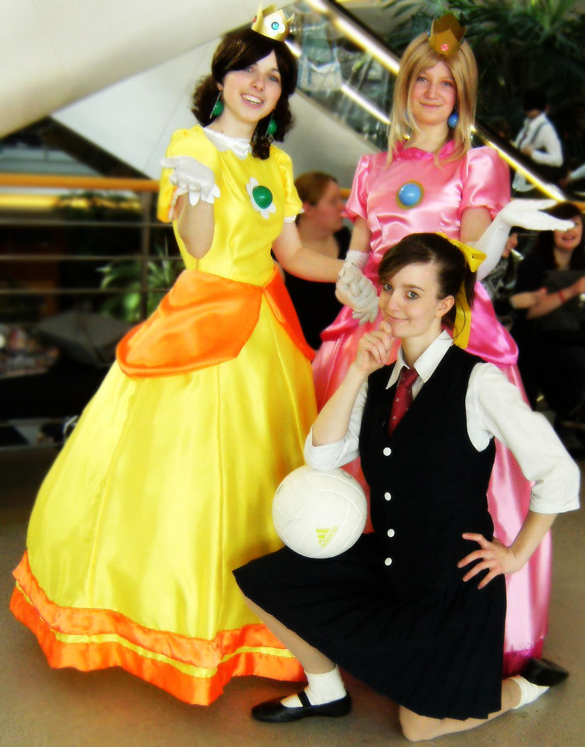 "Super Mario" Princess Brigitte c o s p l a y