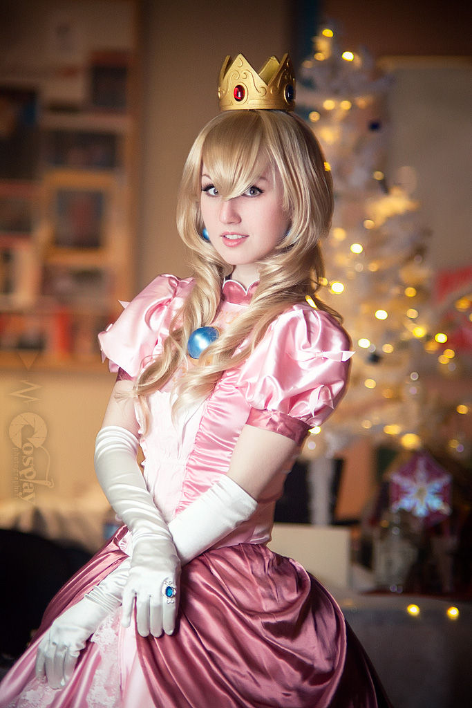 "Super Mario" Princess Brigitte c o s p l a y