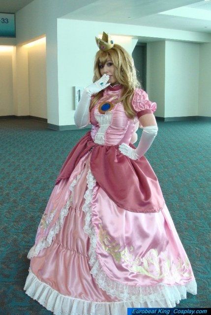 "Super Mario" Princess Brigitte c o s p l a y