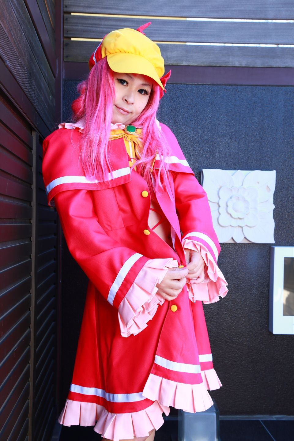 Sharo đang ở trong một ngành công nghiệp tình dục mũm mĩm nên tôi quyết định đề cử cô ấy.