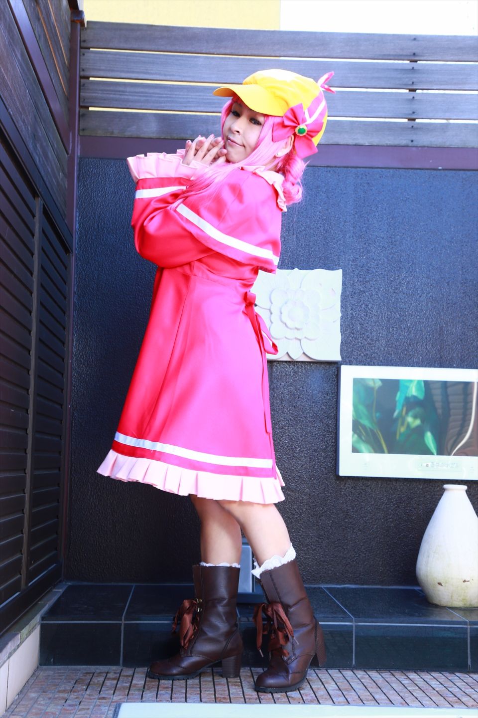 Sharo đang ở trong một ngành công nghiệp tình dục mũm mĩm nên tôi quyết định đề cử cô ấy.