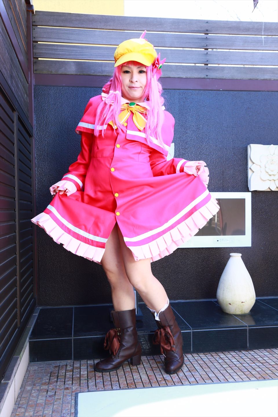 Sharo đang ở trong một ngành công nghiệp tình dục mũm mĩm nên tôi quyết định đề cử cô ấy.