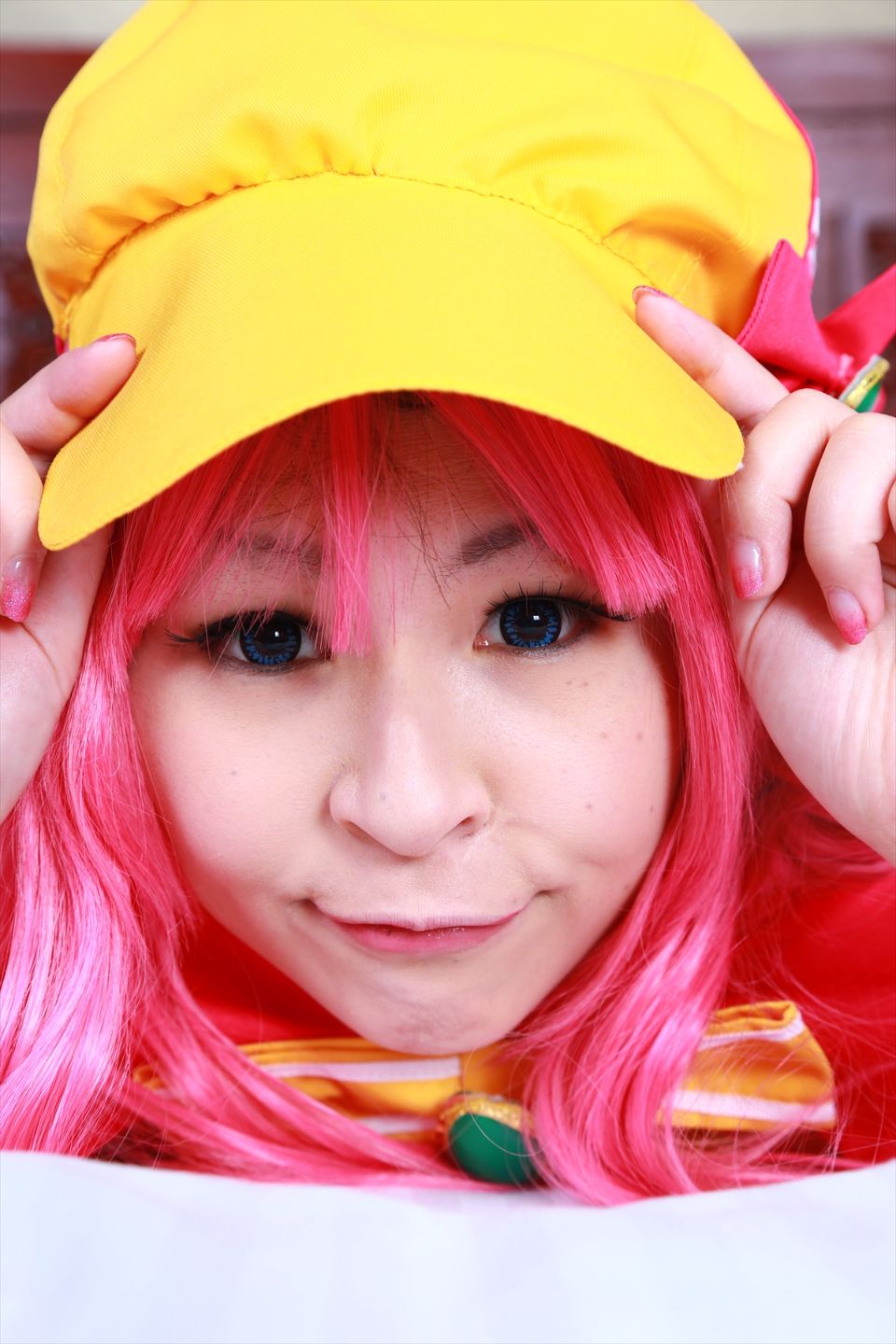 Sharo đang ở trong một ngành công nghiệp tình dục mũm mĩm nên tôi quyết định đề cử cô ấy.