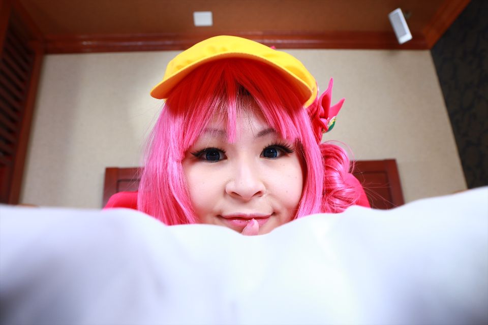 Sharo đang ở trong một ngành công nghiệp tình dục mũm mĩm nên tôi quyết định đề cử cô ấy.