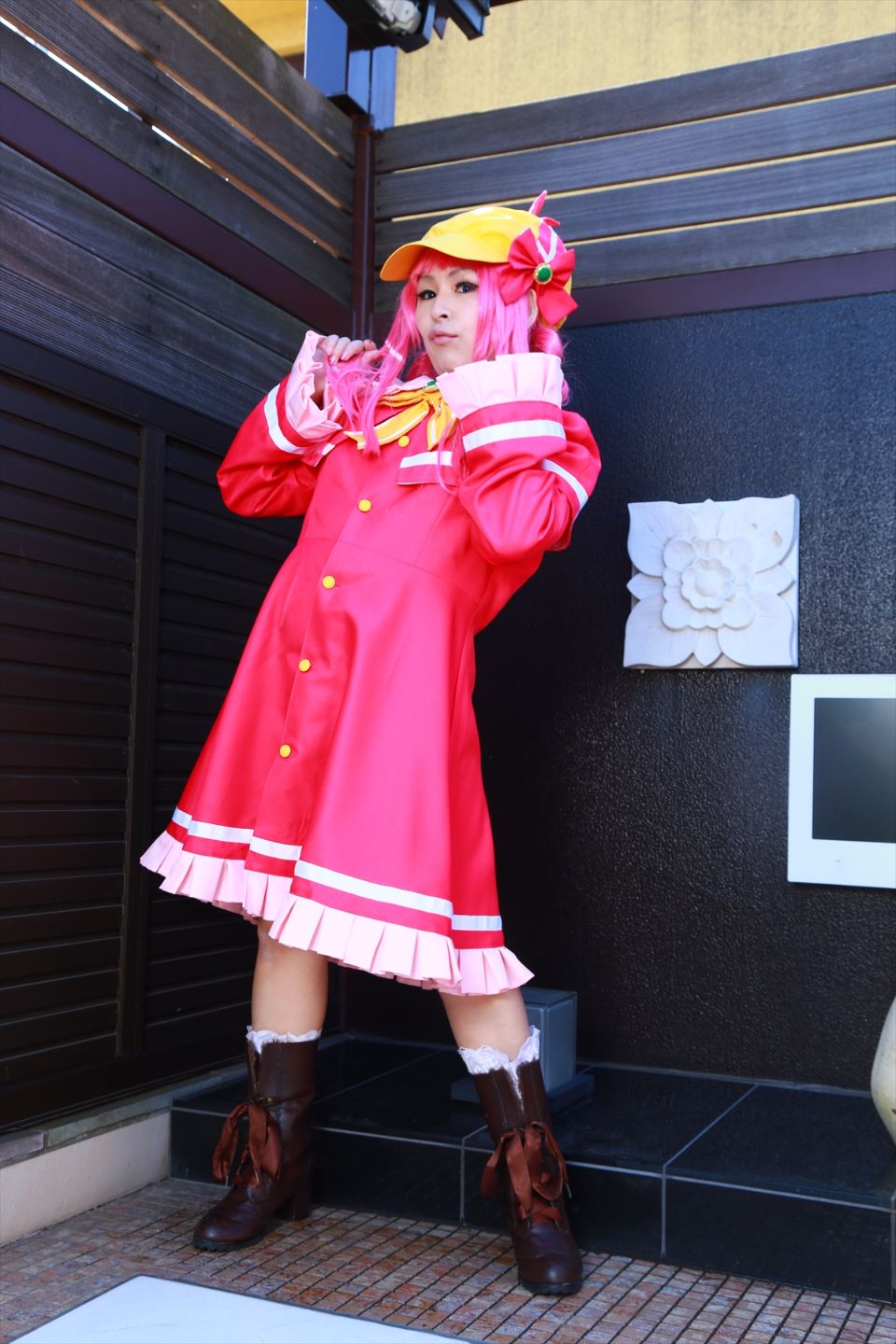 Sharo đang ở trong một ngành công nghiệp tình dục mũm mĩm nên tôi quyết định đề cử cô ấy.