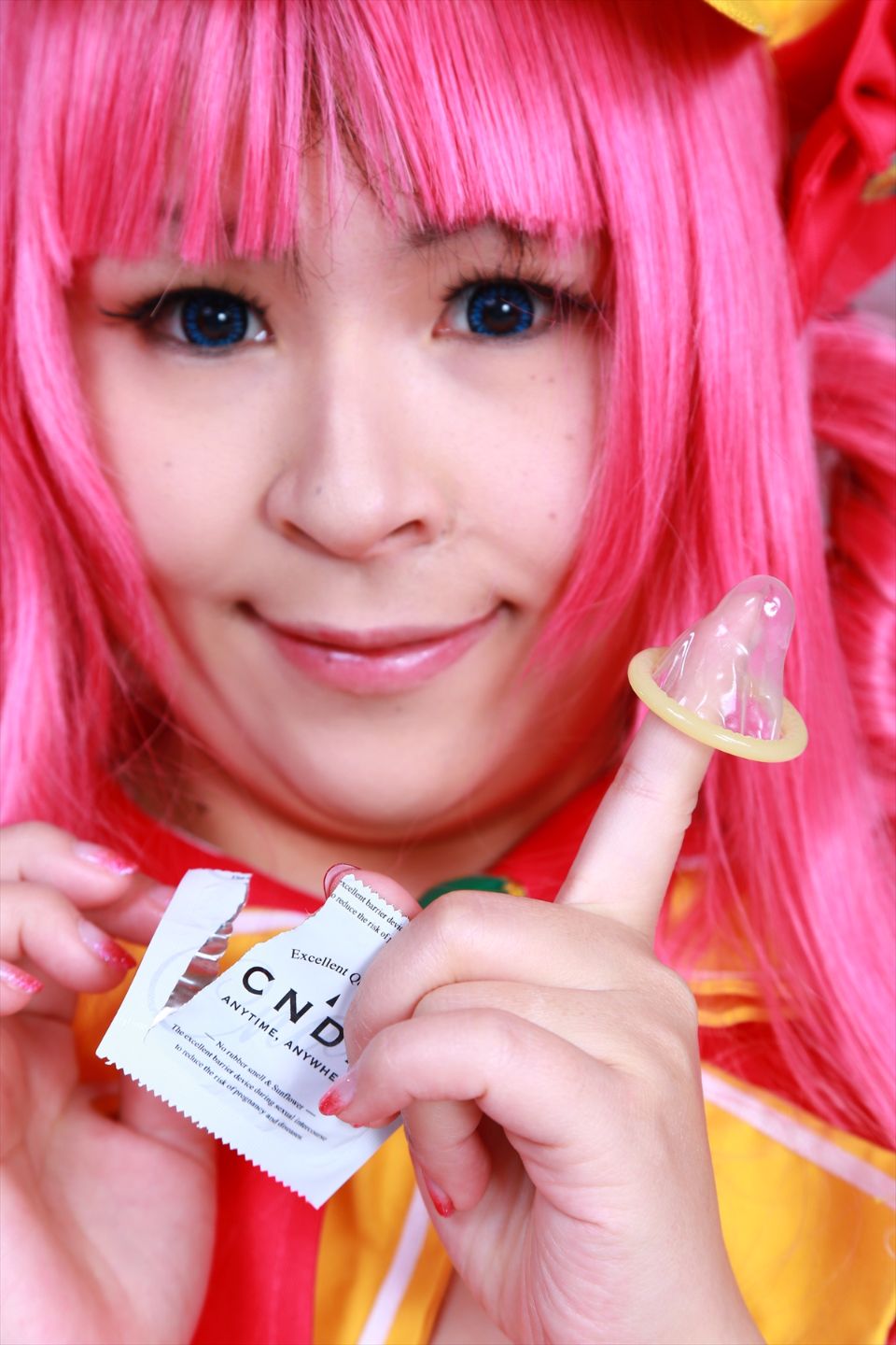 Sharo đang ở trong một ngành công nghiệp tình dục mũm mĩm nên tôi quyết định đề cử cô ấy.