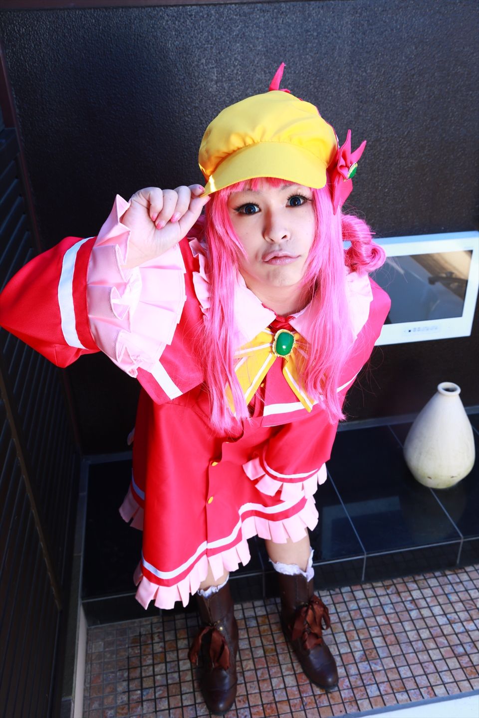 Sharo đang ở trong một ngành công nghiệp tình dục mũm mĩm nên tôi quyết định đề cử cô ấy.