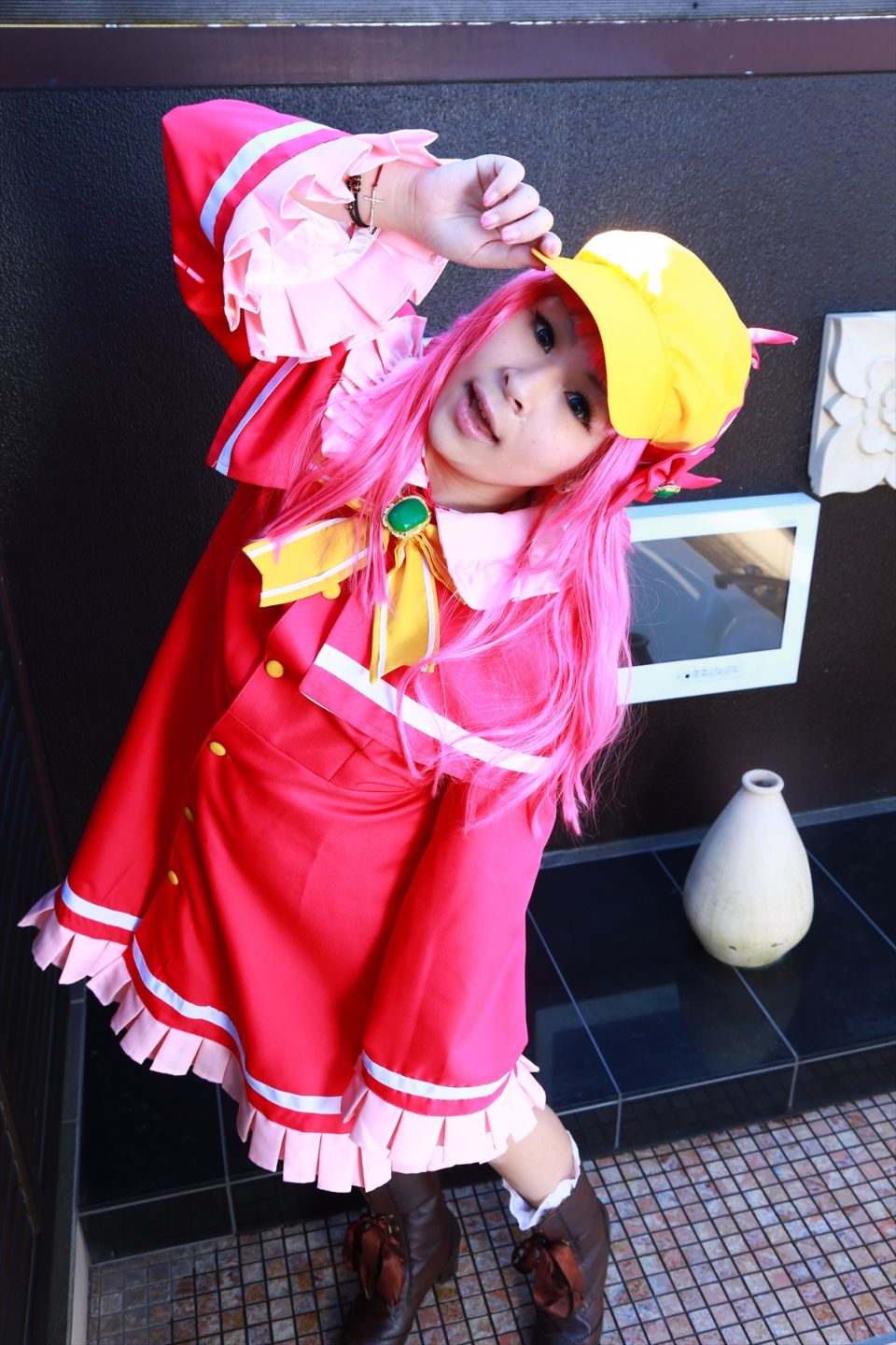 Sharo đang ở trong một ngành công nghiệp tình dục mũm mĩm nên tôi quyết định đề cử cô ấy.