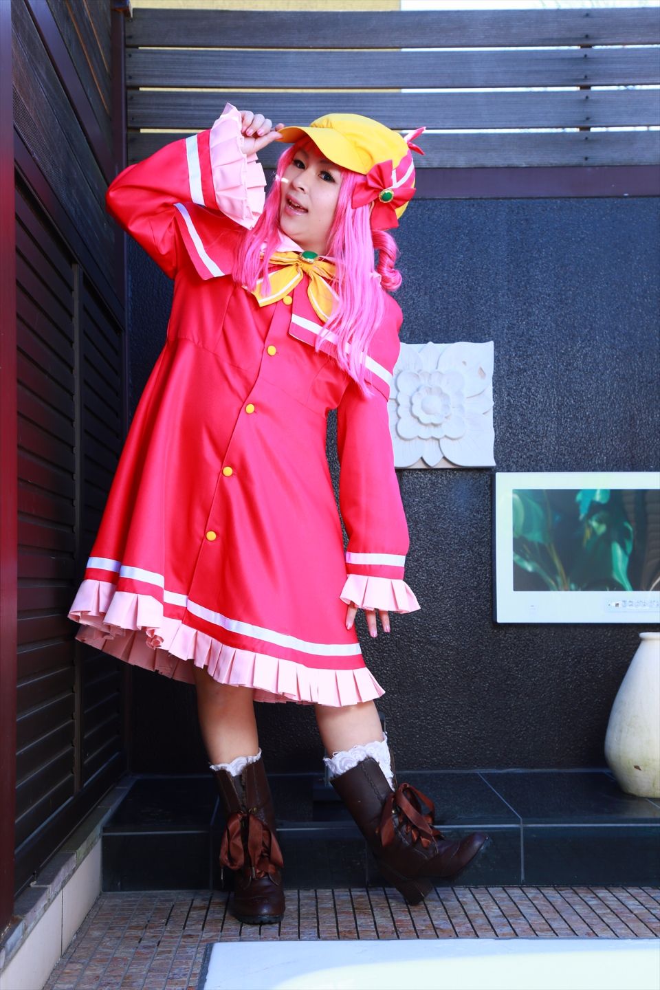 Sharo đang ở trong một ngành công nghiệp tình dục mũm mĩm nên tôi quyết định đề cử cô ấy.