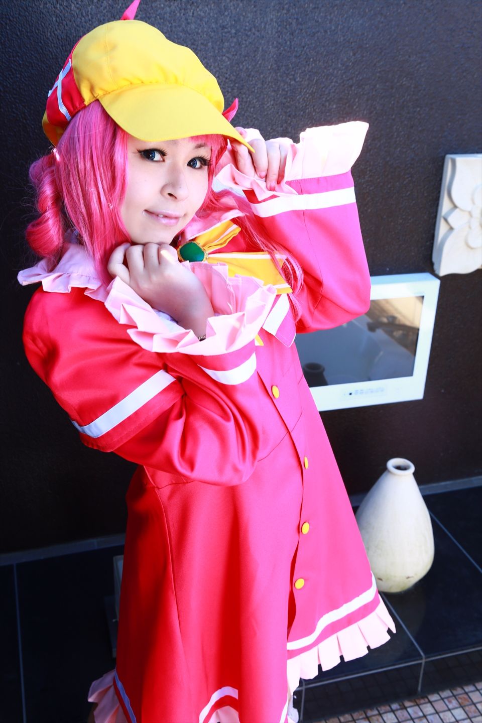 Sharo đang ở trong một ngành công nghiệp tình dục mũm mĩm nên tôi quyết định đề cử cô ấy.