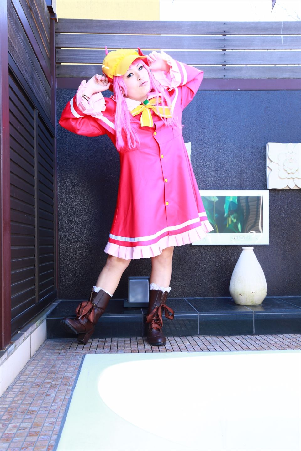 Sharo đang ở trong một ngành công nghiệp tình dục mũm mĩm nên tôi quyết định đề cử cô ấy.