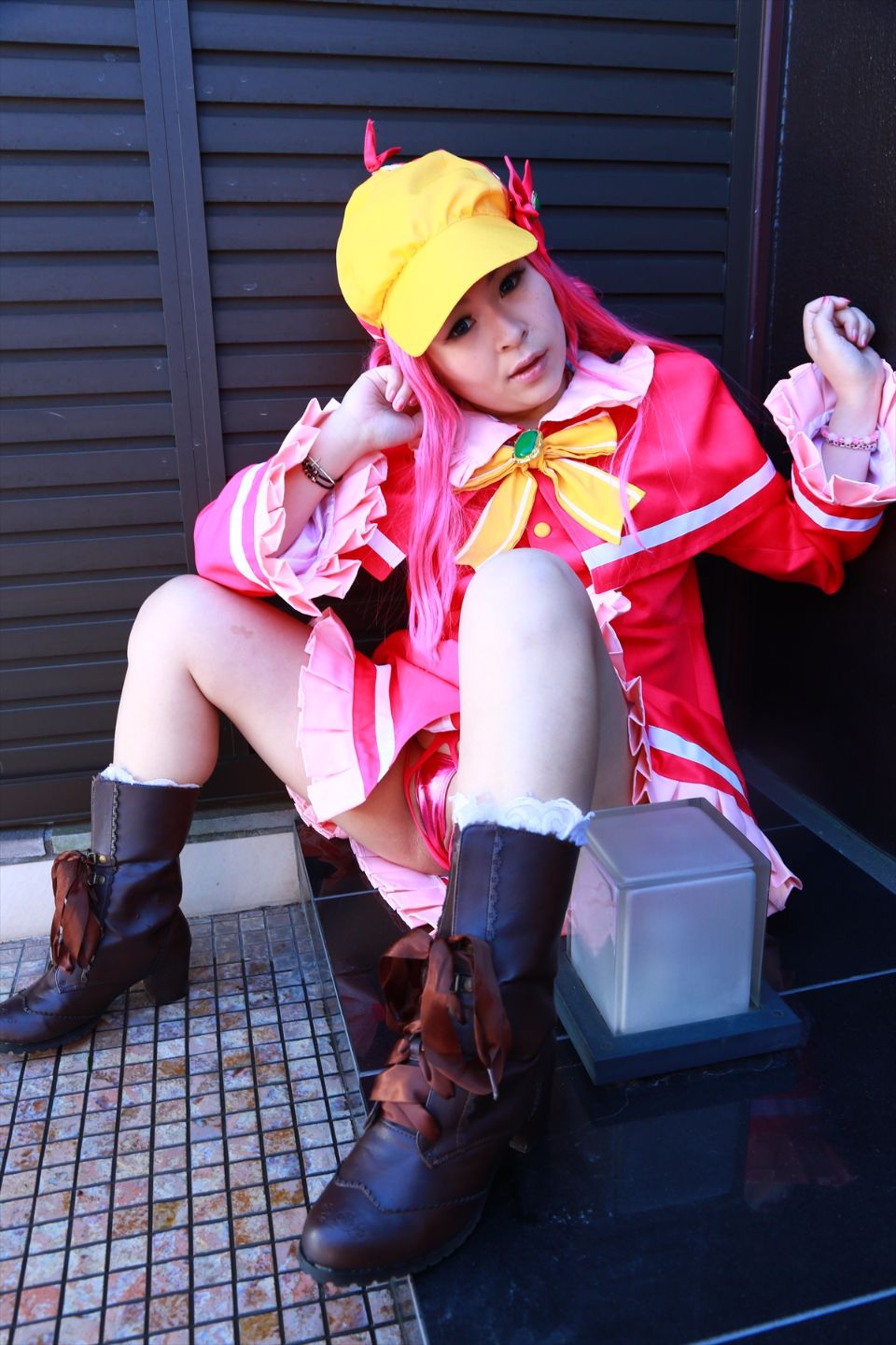 Sharo đang ở trong một ngành công nghiệp tình dục mũm mĩm nên tôi quyết định đề cử cô ấy.