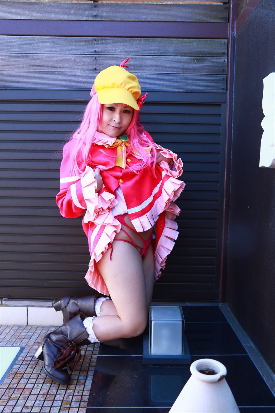 Sharo đang ở trong một ngành công nghiệp tình dục mũm mĩm nên tôi quyết định đề cử cô ấy.