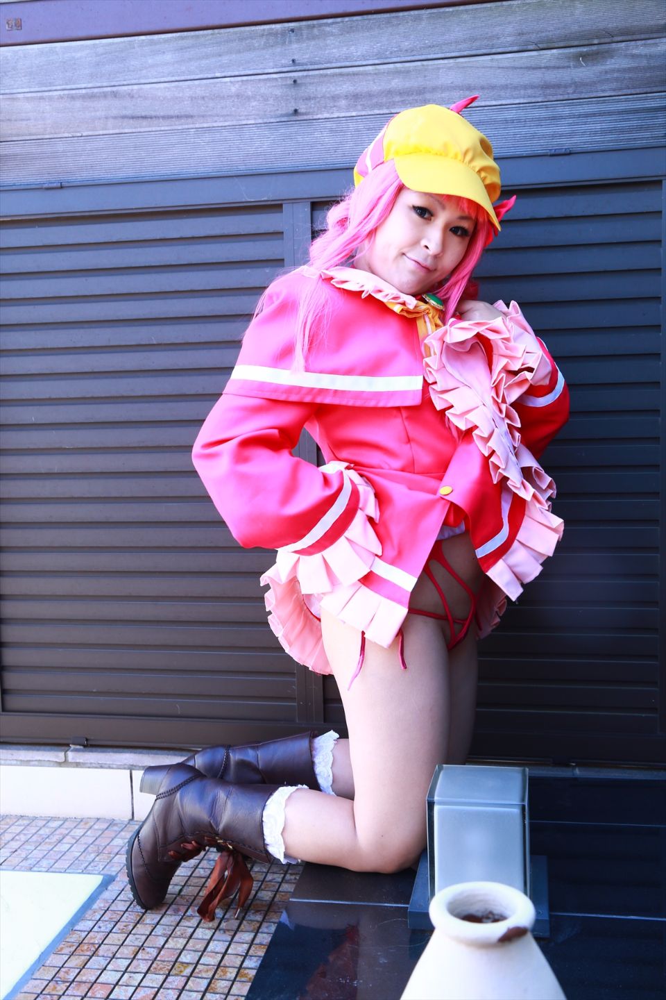 Sharo đang ở trong một ngành công nghiệp tình dục mũm mĩm nên tôi quyết định đề cử cô ấy.