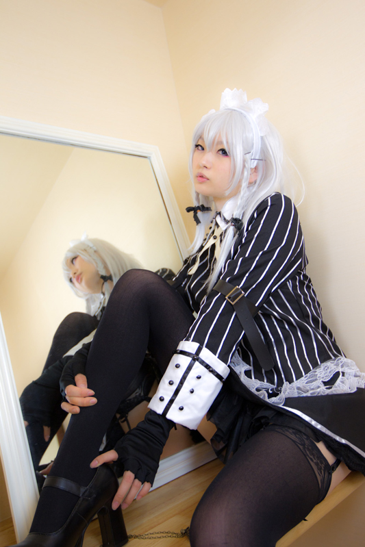 Đông - Mười sáu đêm Sakiya Cosplay của Mari