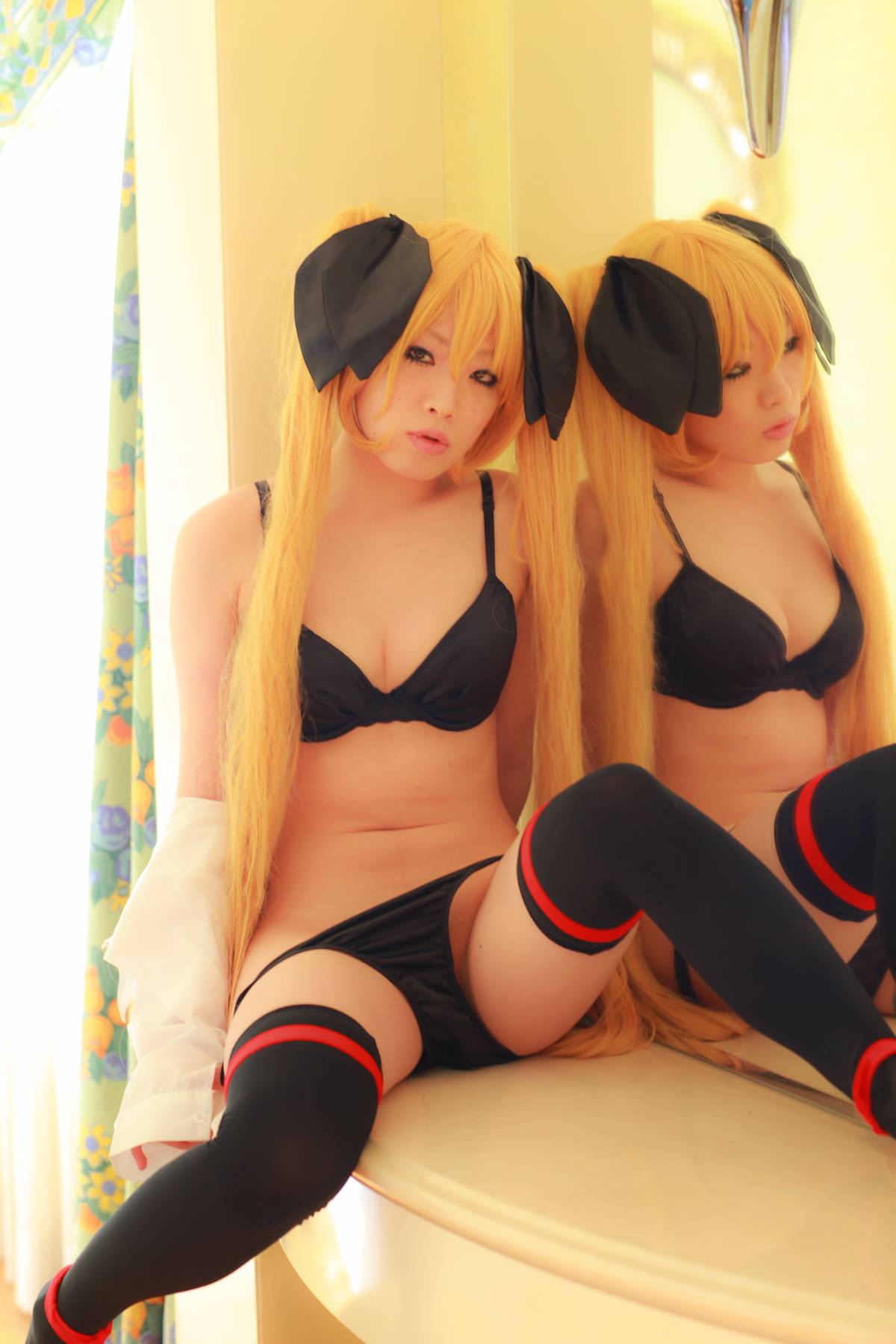 [Nightcharm] Tôi đã cởi bỏ số phận của mình.