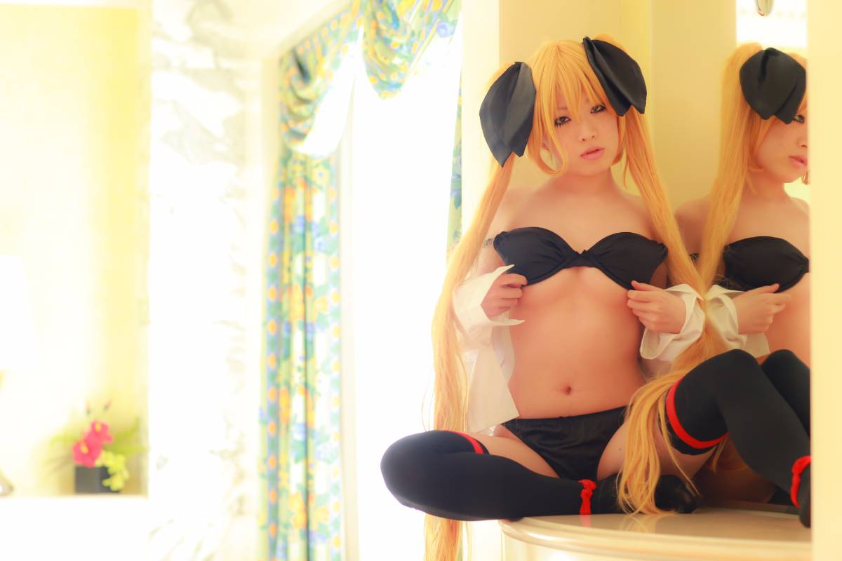 [Nightcharm] Tôi đã cởi bỏ số phận của mình.