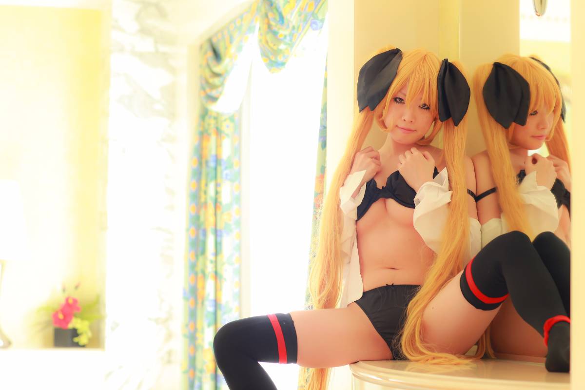 [Nightcharm] Tôi đã cởi bỏ số phận của mình.