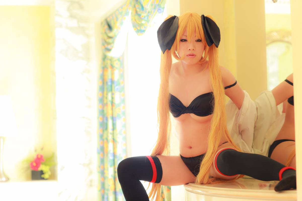 [Nightcharm] Tôi đã cởi bỏ số phận của mình.