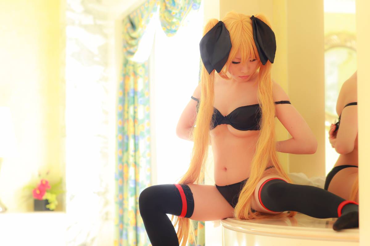 [Nightcharm] Tôi đã cởi bỏ số phận của mình.