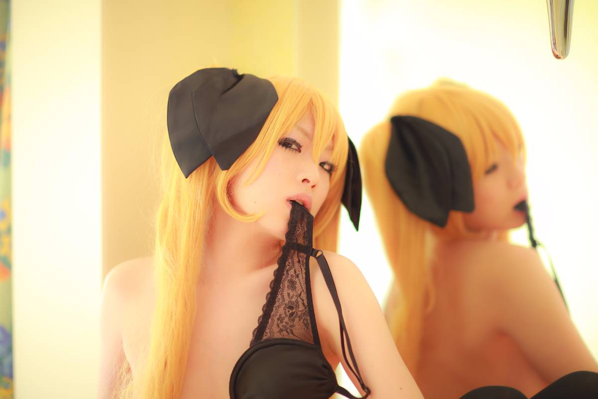 [Nightcharm] Tôi đã cởi bỏ số phận của mình.