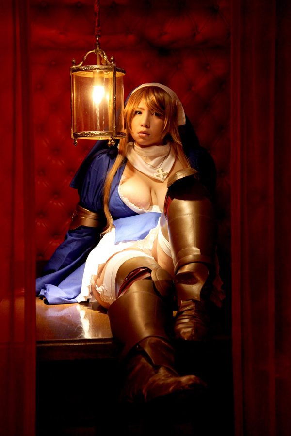 [Mariposa Luz de la Luna] Hunt Witch