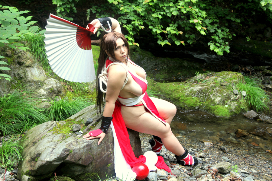 [Mariposa Luz de la Luna] A Moon Night Dancing Red