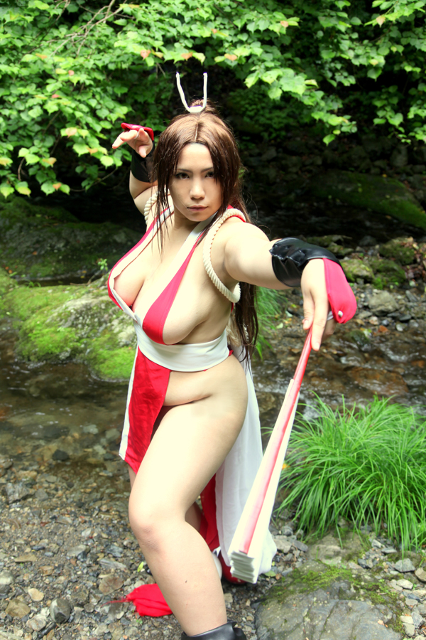 [Mariposa Luz de la Luna] A Moon Night Dancing Red