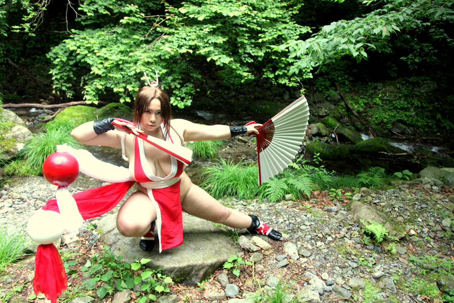 [Mariposa Luz de la Luna] A Moon Night Dancing Red