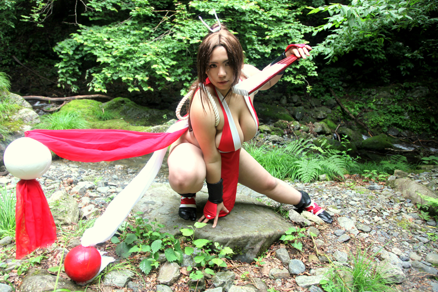 [Mariposa Luz de la Luna] A Moon Night Dancing Red