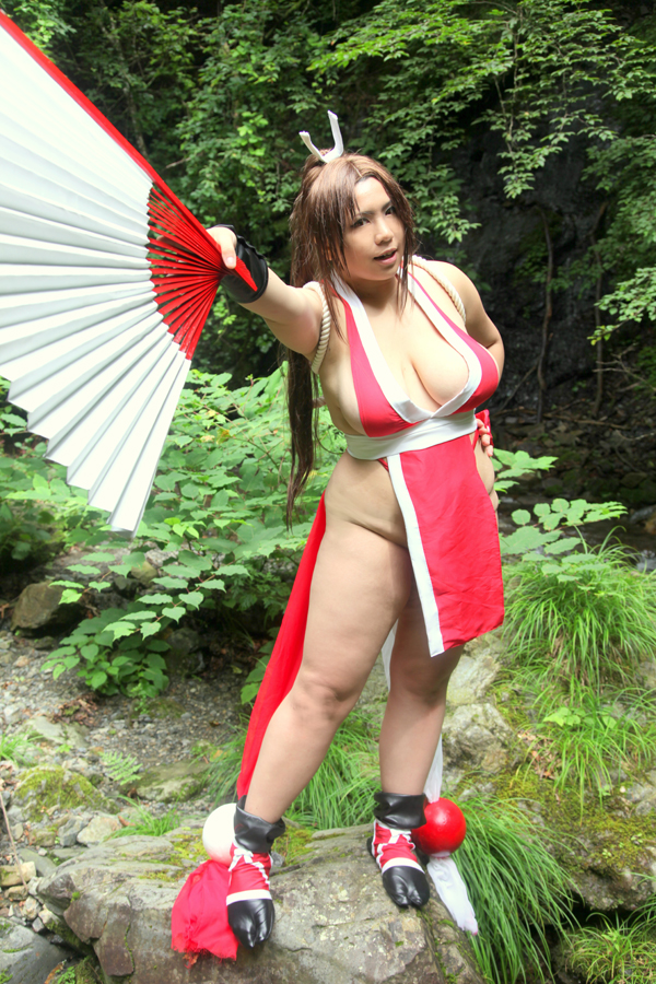 [Mariposa Luz de la Luna] A Moon Night Dancing Red