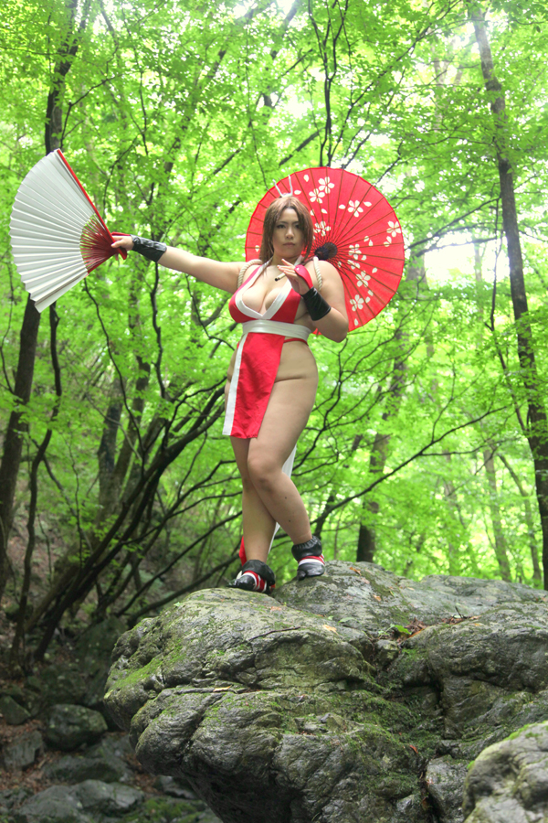 [Mariposa Luz de la Luna] A Moon Night Dancing Red