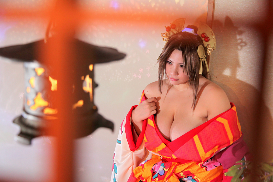 [Mariposa Luz de la Luna] A Moon Night Dancing Red