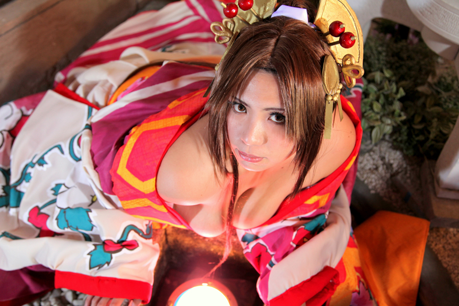 [Mariposa Luz de la Luna] A Moon Night Dancing Red