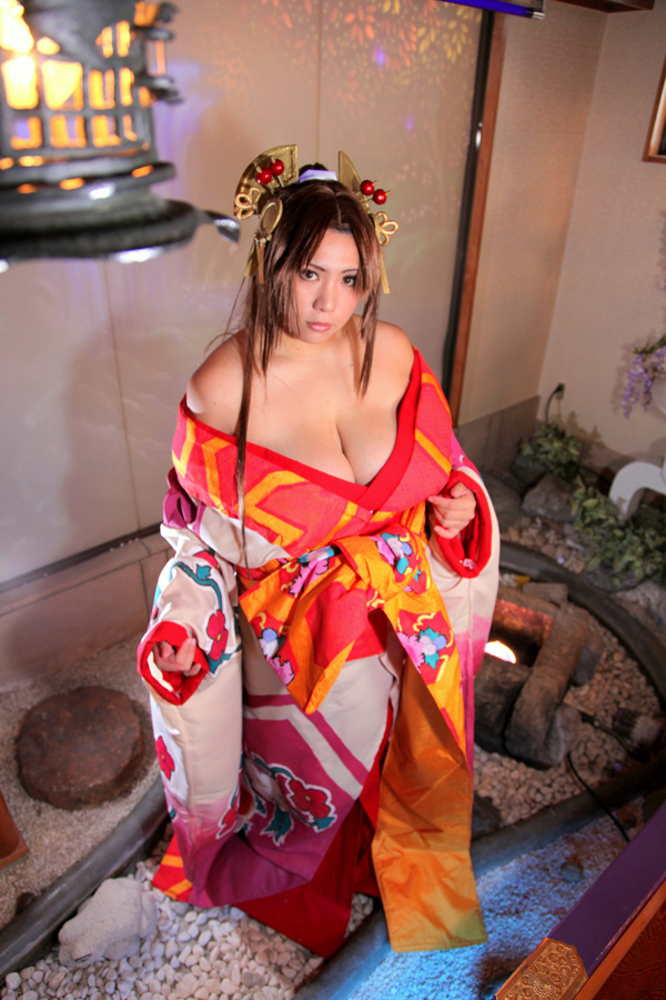 [Mariposa Luz de la Luna] A Moon Night Dancing Red