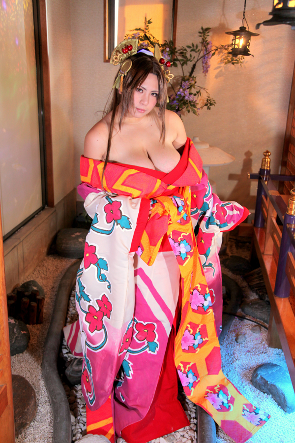 [Mariposa Luz de la Luna] A Moon Night Dancing Red