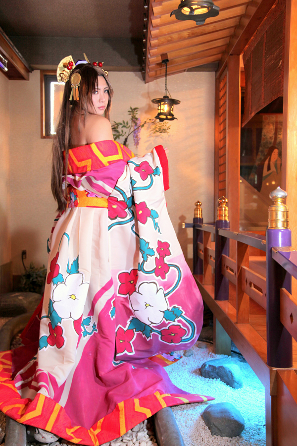 [Mariposa Luz de la Luna] A Moon Night Dancing Red