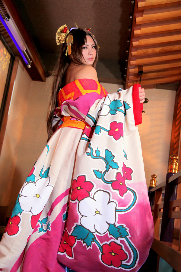 [Mariposa Luz de la Luna] A Moon Night Dancing Red