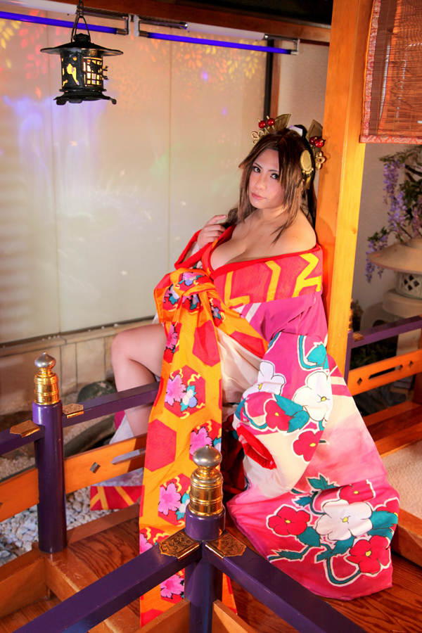 [Mariposa Luz de la Luna] A Moon Night Dancing Red