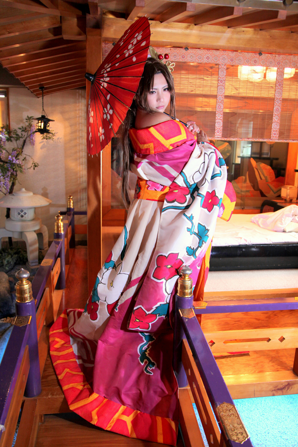 [Mariposa Luz de la Luna] A Moon Night Dancing Red