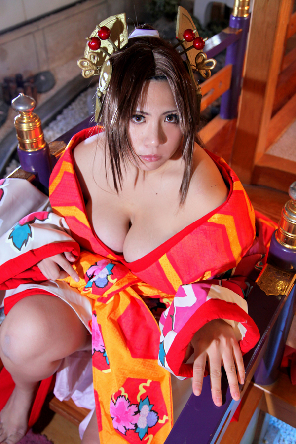 [Mariposa Luz de la Luna] A Moon Night Dancing Red