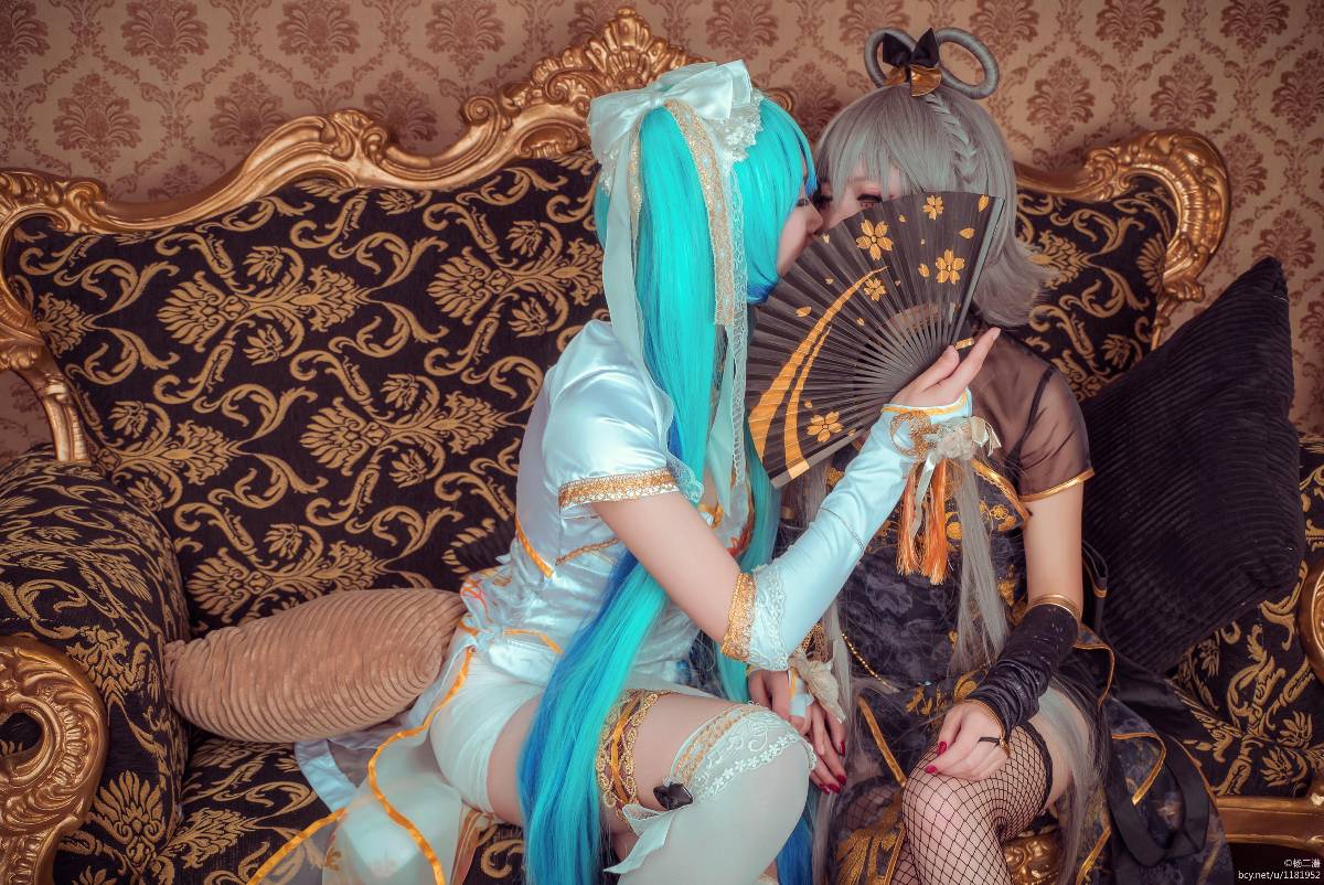 "Vocaloid" Canary Miku C O S P L A Y