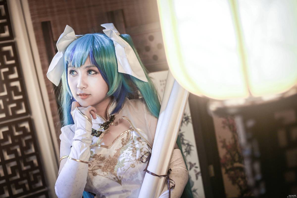 "Vocaloid" Canary Miku C O S P L A Y